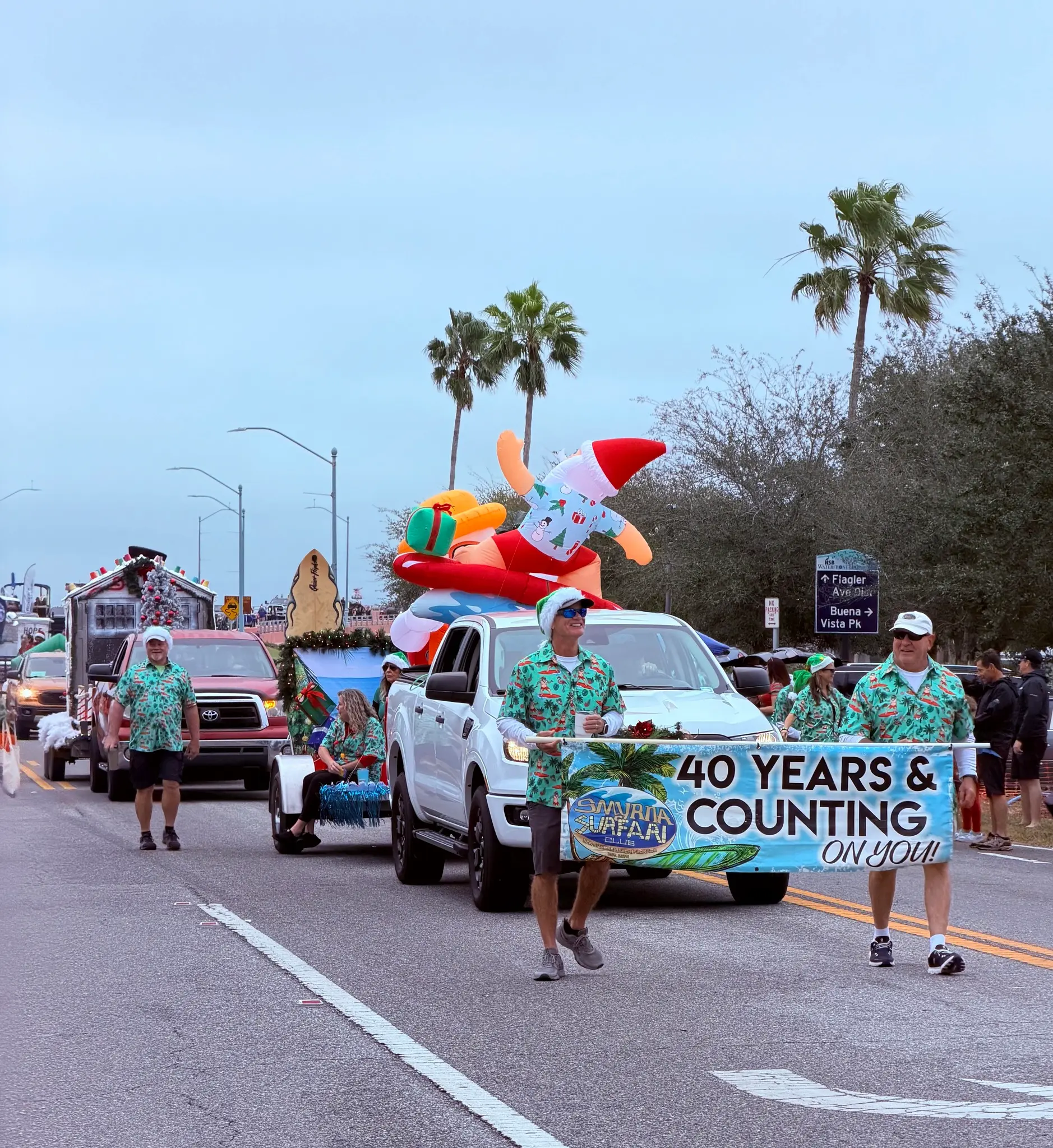 surfari club christmas parade